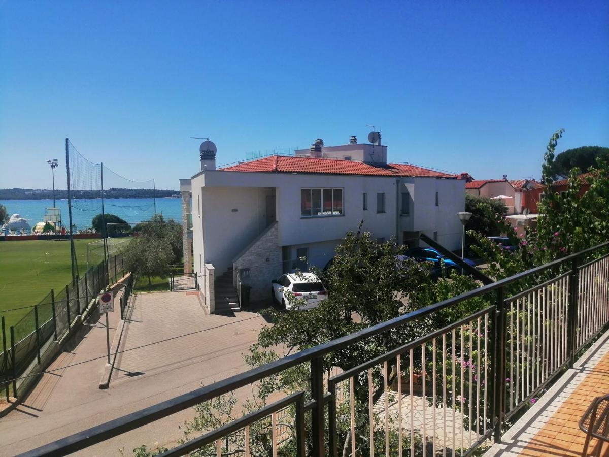 Apartment Vera, 80 M From The Sea Novigrad  Ngoại thất bức ảnh